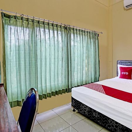 Oyo 91572 Kost Esklusif Barokah Hotel Pasuruan Kültér fotó